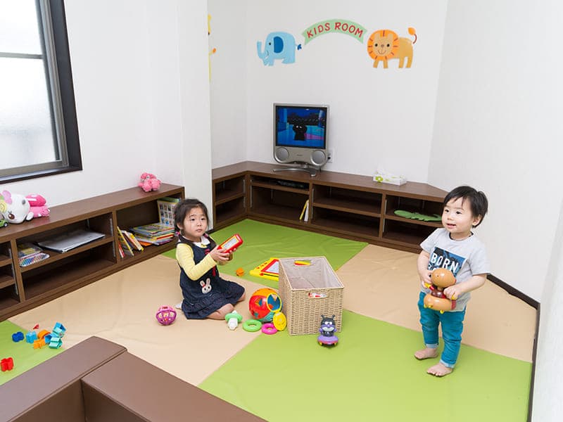 展示場に子供を連れて行っても大丈夫