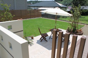 開放感のあるくつろぎのお庭