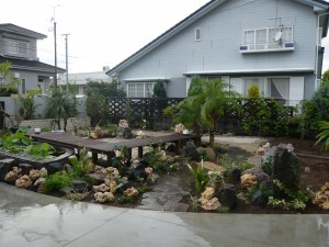 バリ島の雰囲気をお庭に