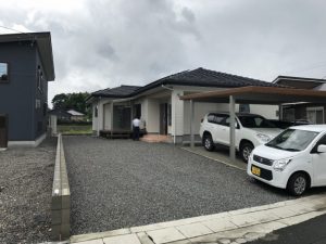 梅雨ニモマケズ