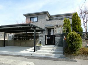 車庫拡張と門まわりのリフォーム