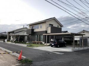 印象的なアプローチ