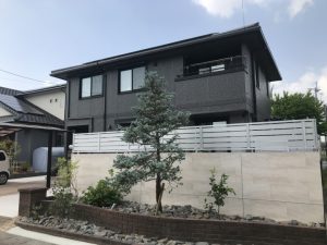 お手入れしきらず、荒れていたお庭も大変身