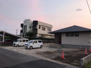 緑豊かなファサードへ